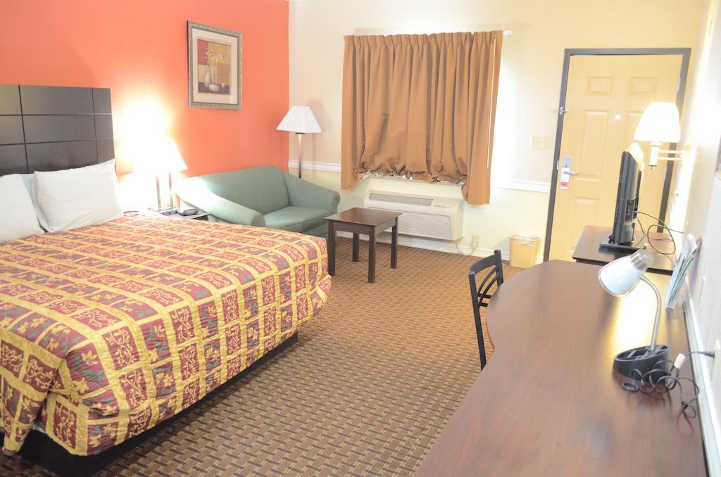 همبل Budget Host Inn & Suites الغرفة الصورة